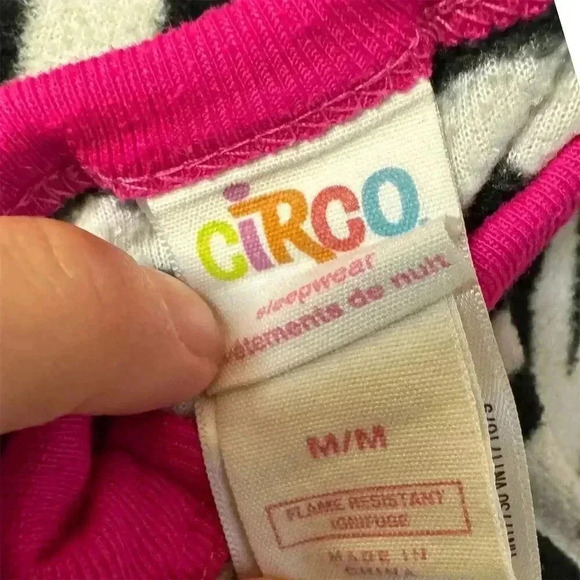 Circo Kids Zebra Print Fleece One Piece Pajamas with Heart Footies M - Picture 6 of 8
